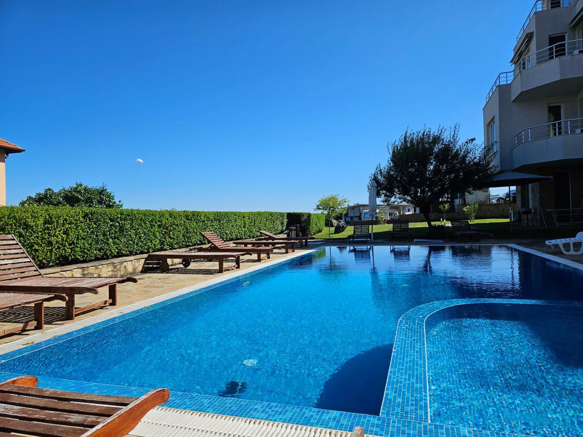 High In The Sky Apartments Sozopol Extérieur photo