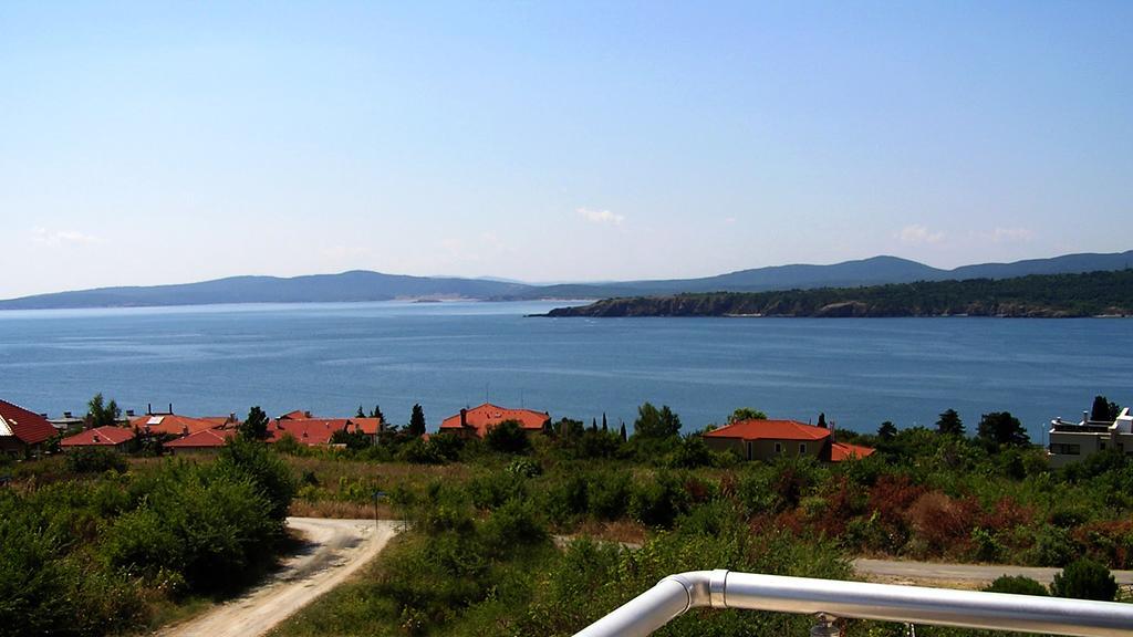 High In The Sky Apartments Sozopol Extérieur photo